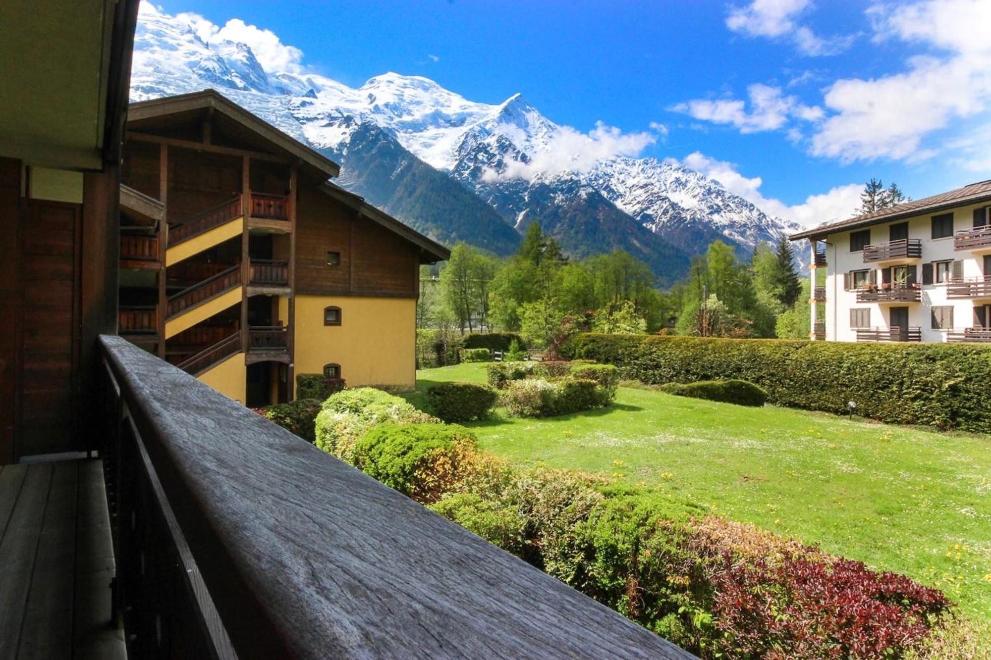 Les Capucins - Calm - Mont-Blanc - Lake Gaillland Chamonix Ngoại thất bức ảnh